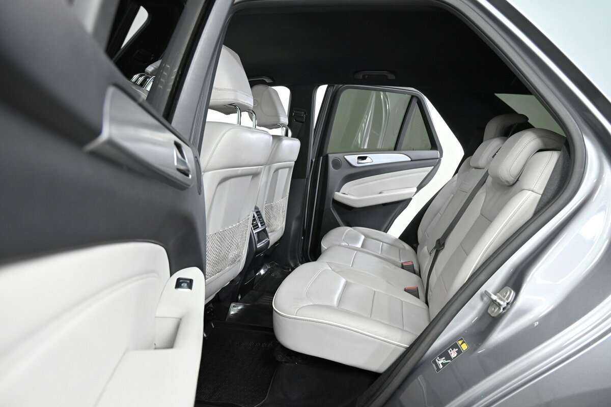 Купить Mercedes-Benz M-Класс с пробегом. Фото: #10