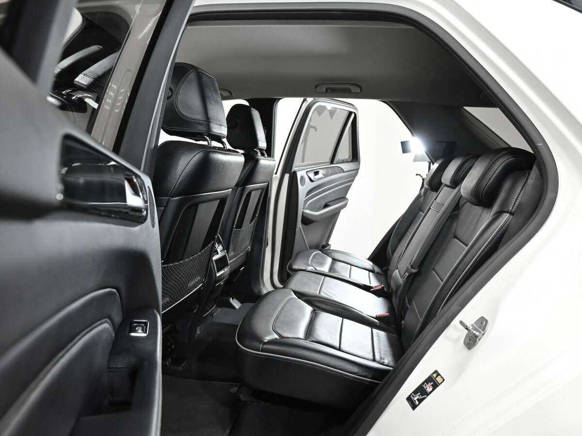 Купить Mercedes-Benz M-Класс с пробегом. Фото: #13