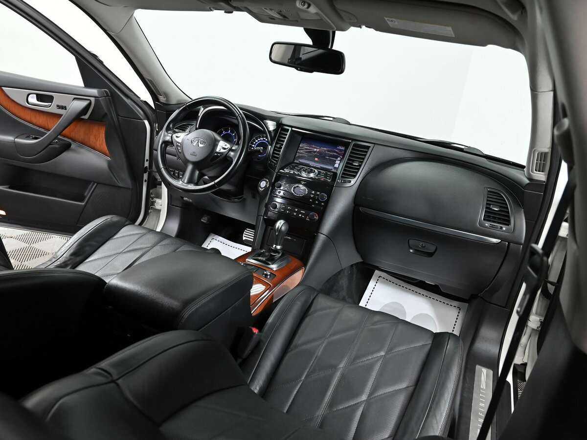 Купить Infiniti FX с пробегом. Фото: #4