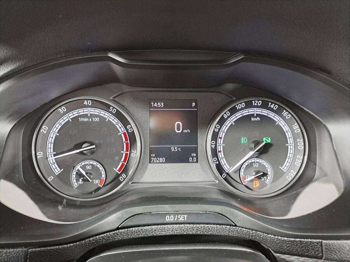 Купить Skoda Karoq с пробегом. Фото: #9