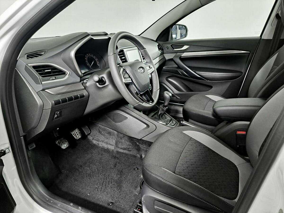 Купить Lada (ВАЗ) Vesta с пробегом. Фото: #11