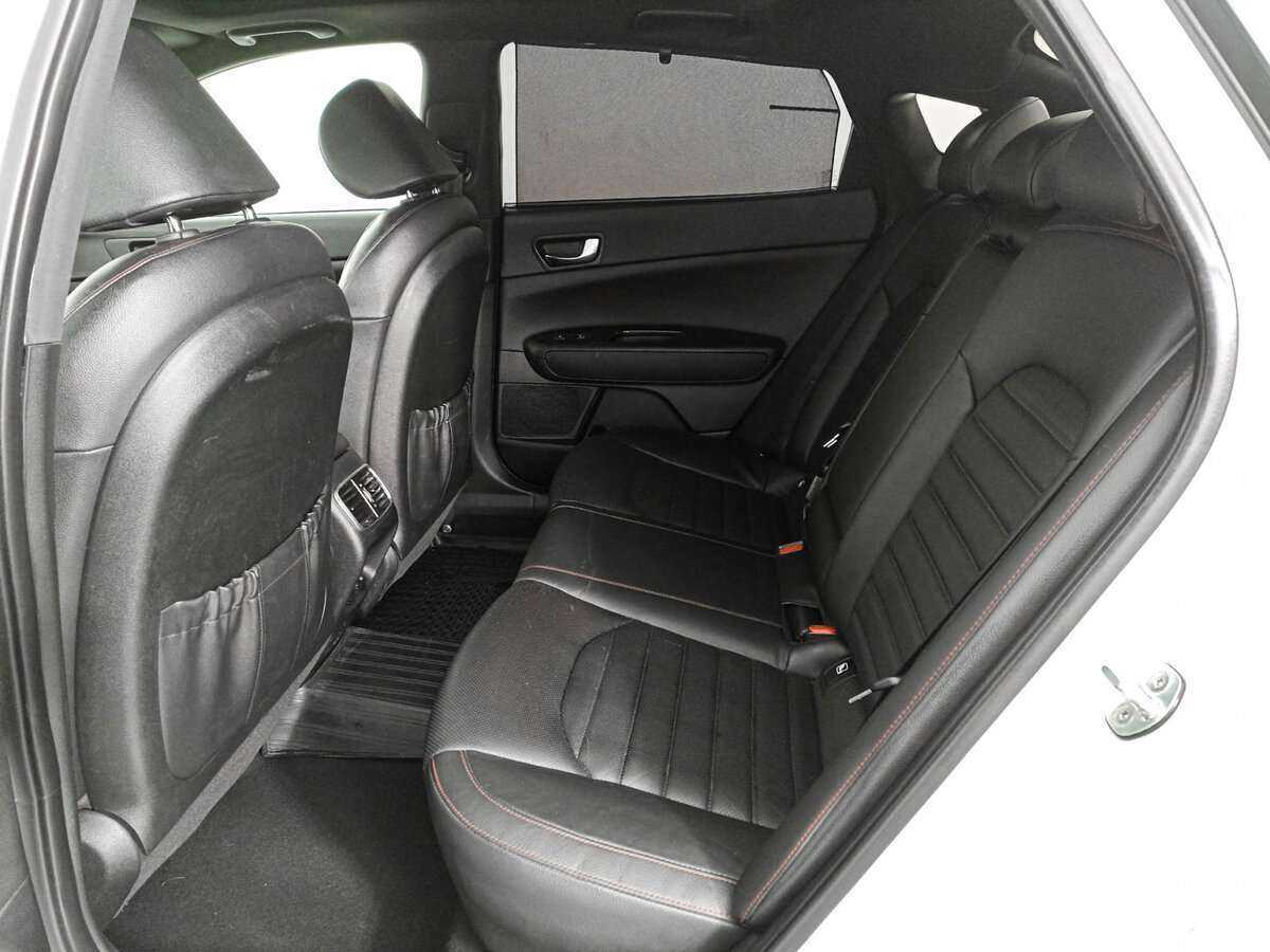 Купить Kia Optima с пробегом. Фото: #11
