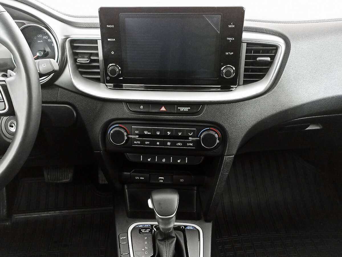 Купить Kia Ceed с пробегом. Фото: #12