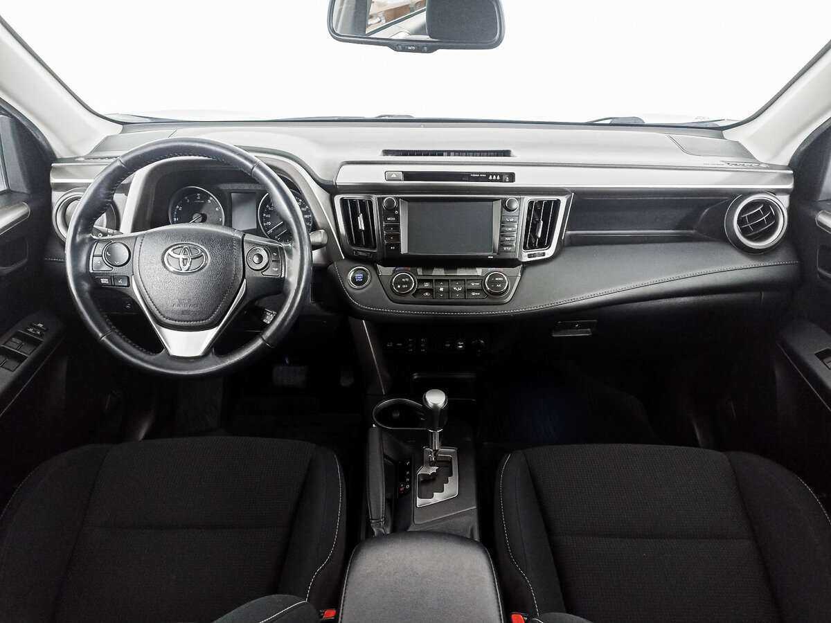 Купить Toyota RAV4 с пробегом. Фото: #11