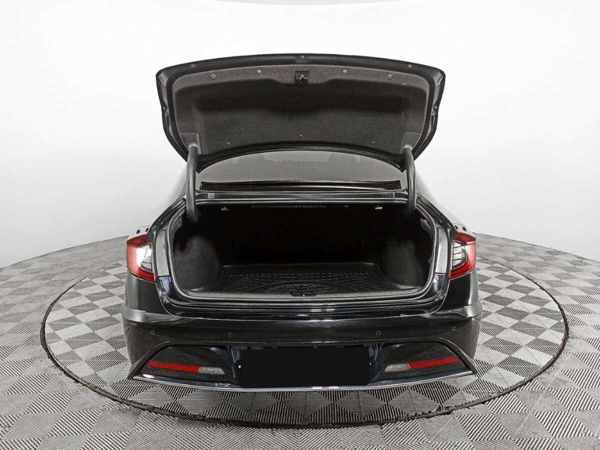 Купить Hyundai Sonata с пробегом. Фото: #9