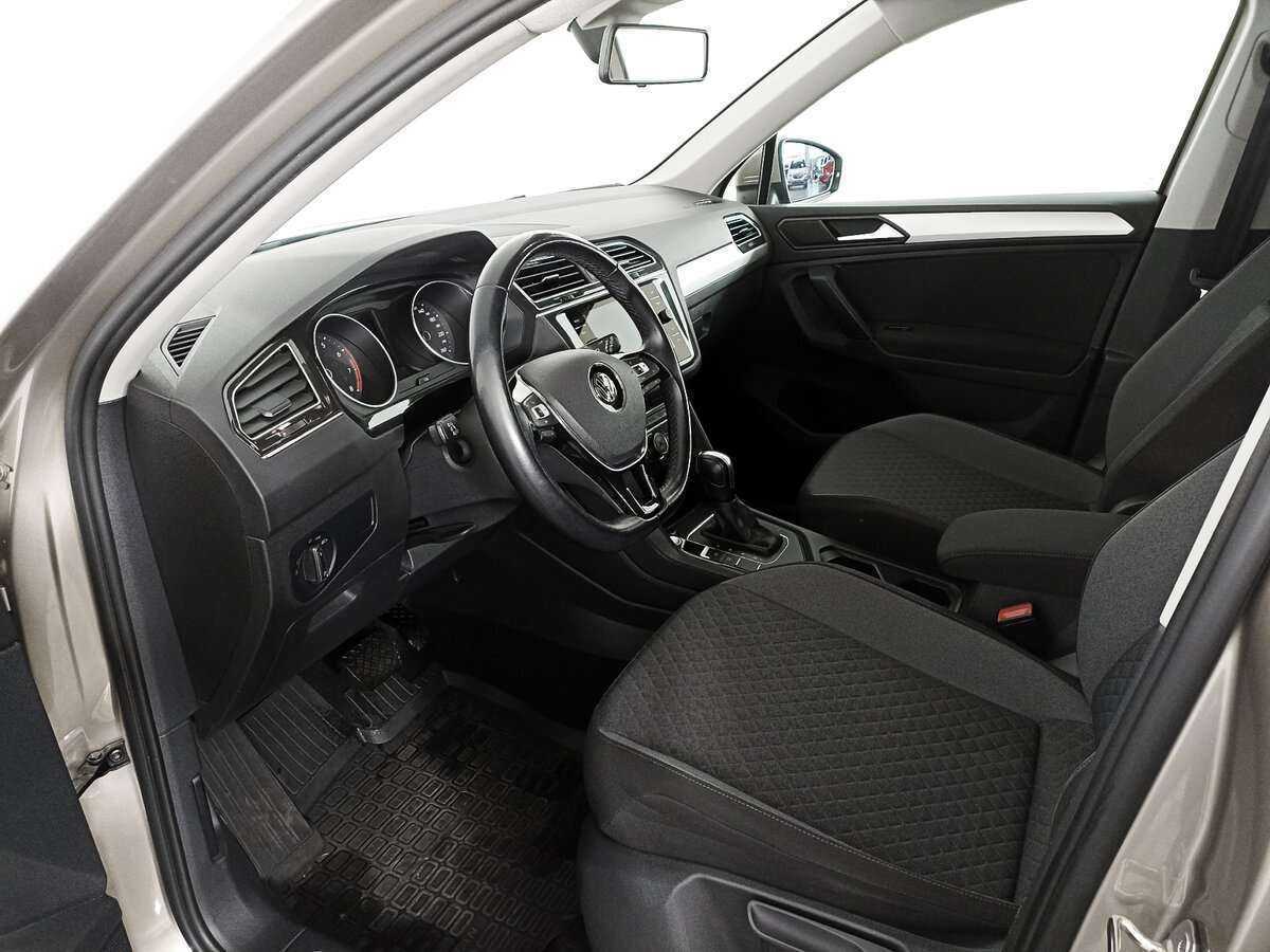 Купить Volkswagen Tiguan с пробегом. Фото: #13