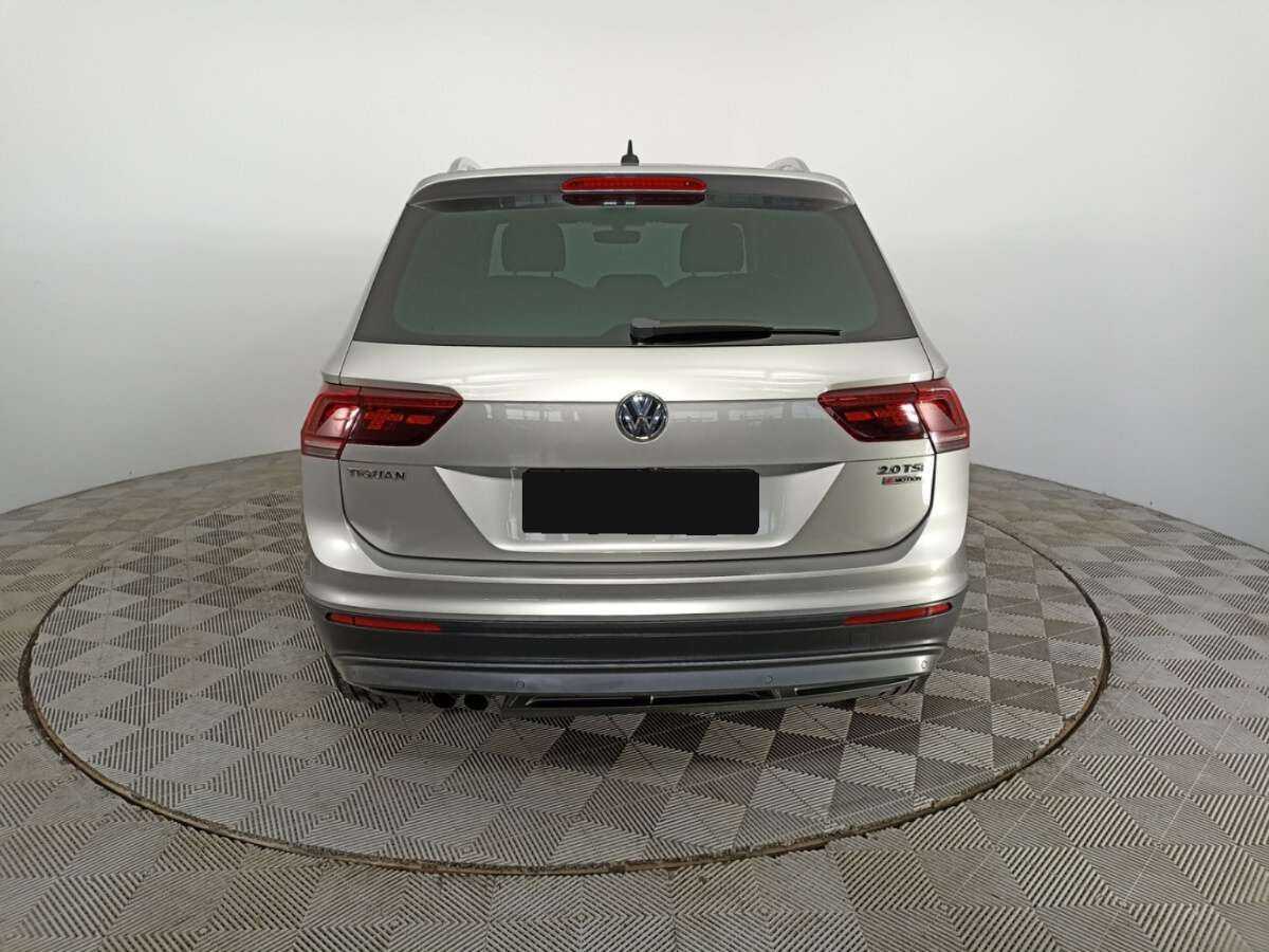 Купить Volkswagen Tiguan с пробегом. Фото: #5