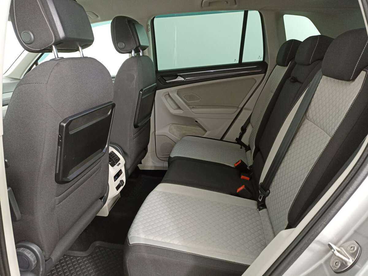 Купить Volkswagen Tiguan с пробегом. Фото: #11
