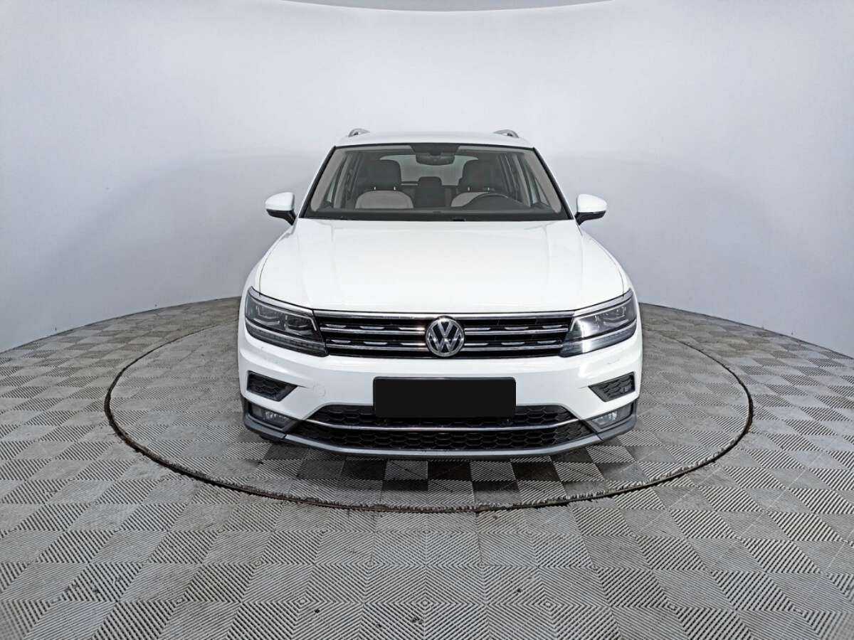 Купить Volkswagen Tiguan с пробегом. Фото: #1