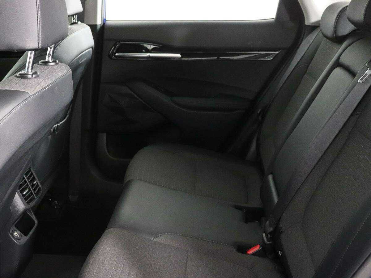 Купить Kia Seltos с пробегом. Фото: #8