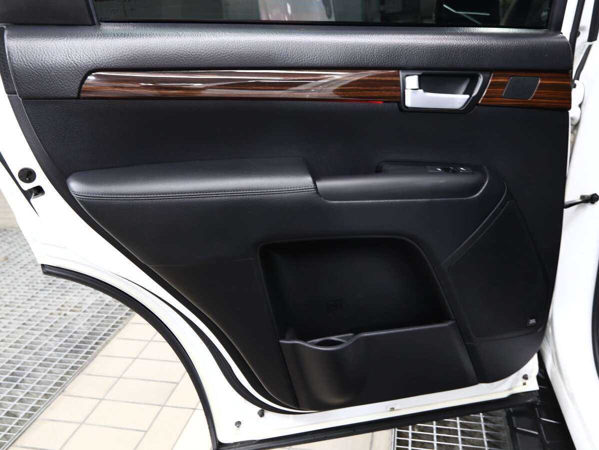 Купить Kia Mohave с пробегом. Фото: #10