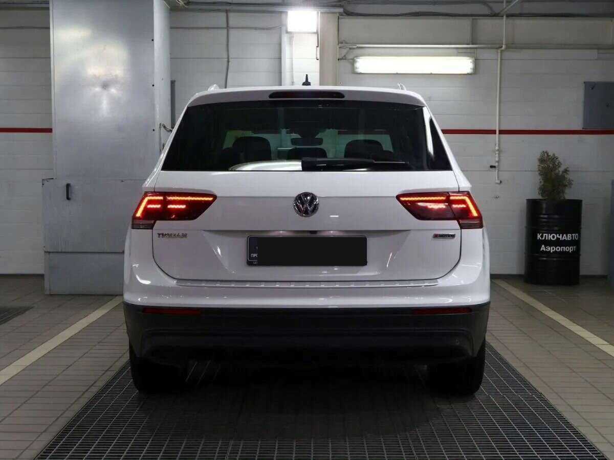 Купить Volkswagen Tiguan с пробегом. Фото: #5