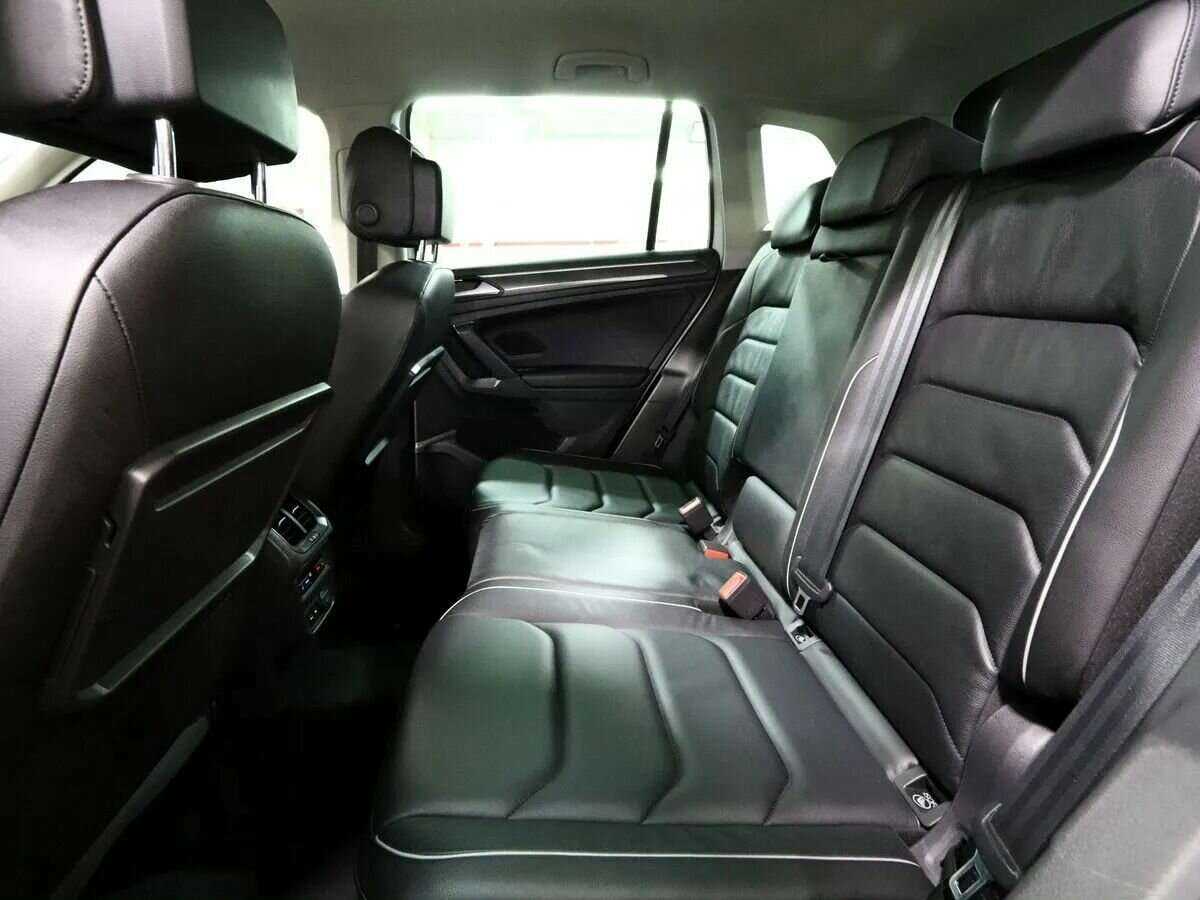 Купить Volkswagen Tiguan с пробегом. Фото: #12