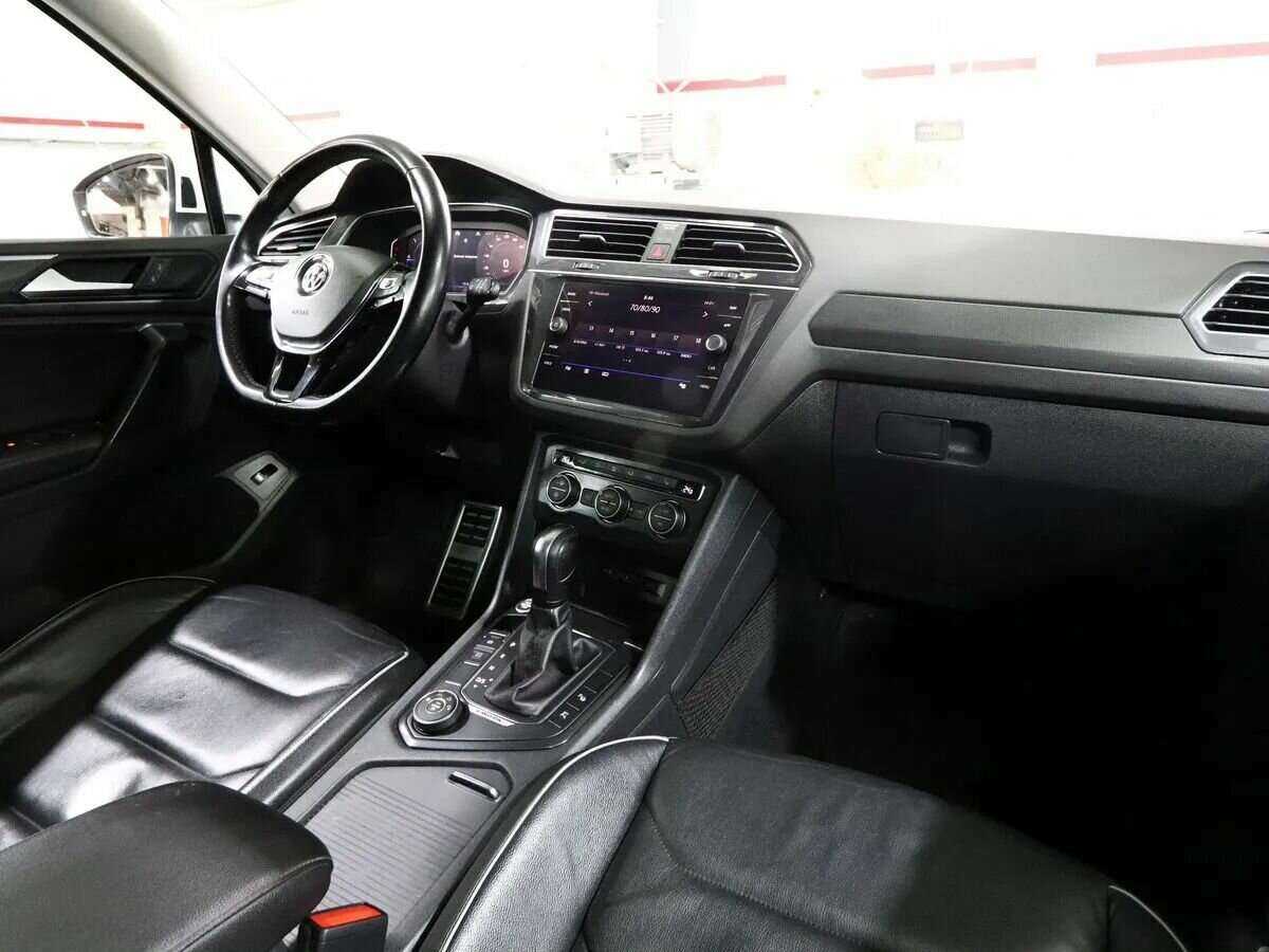 Купить Volkswagen Tiguan с пробегом. Фото: #18