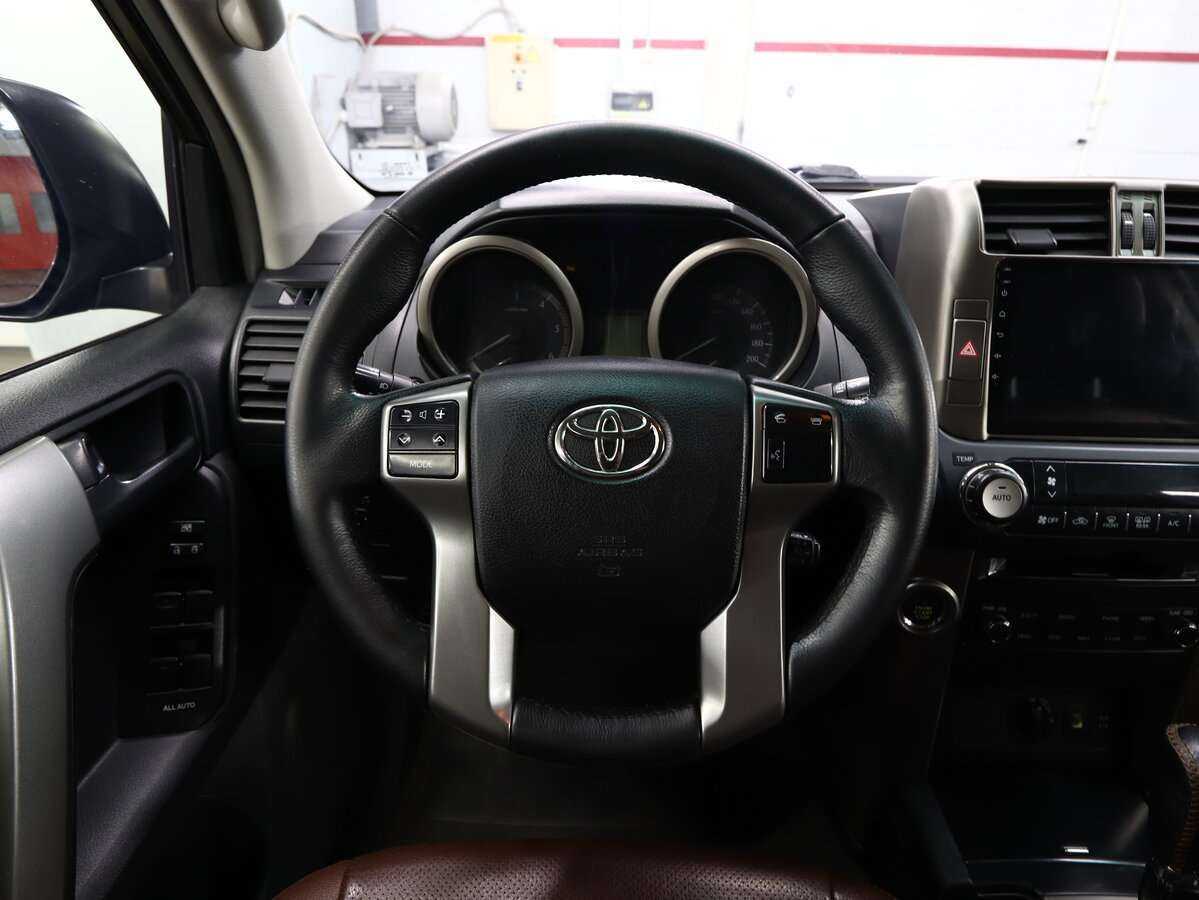 Купить Toyota Land Cruiser Prado с пробегом. Фото: #14