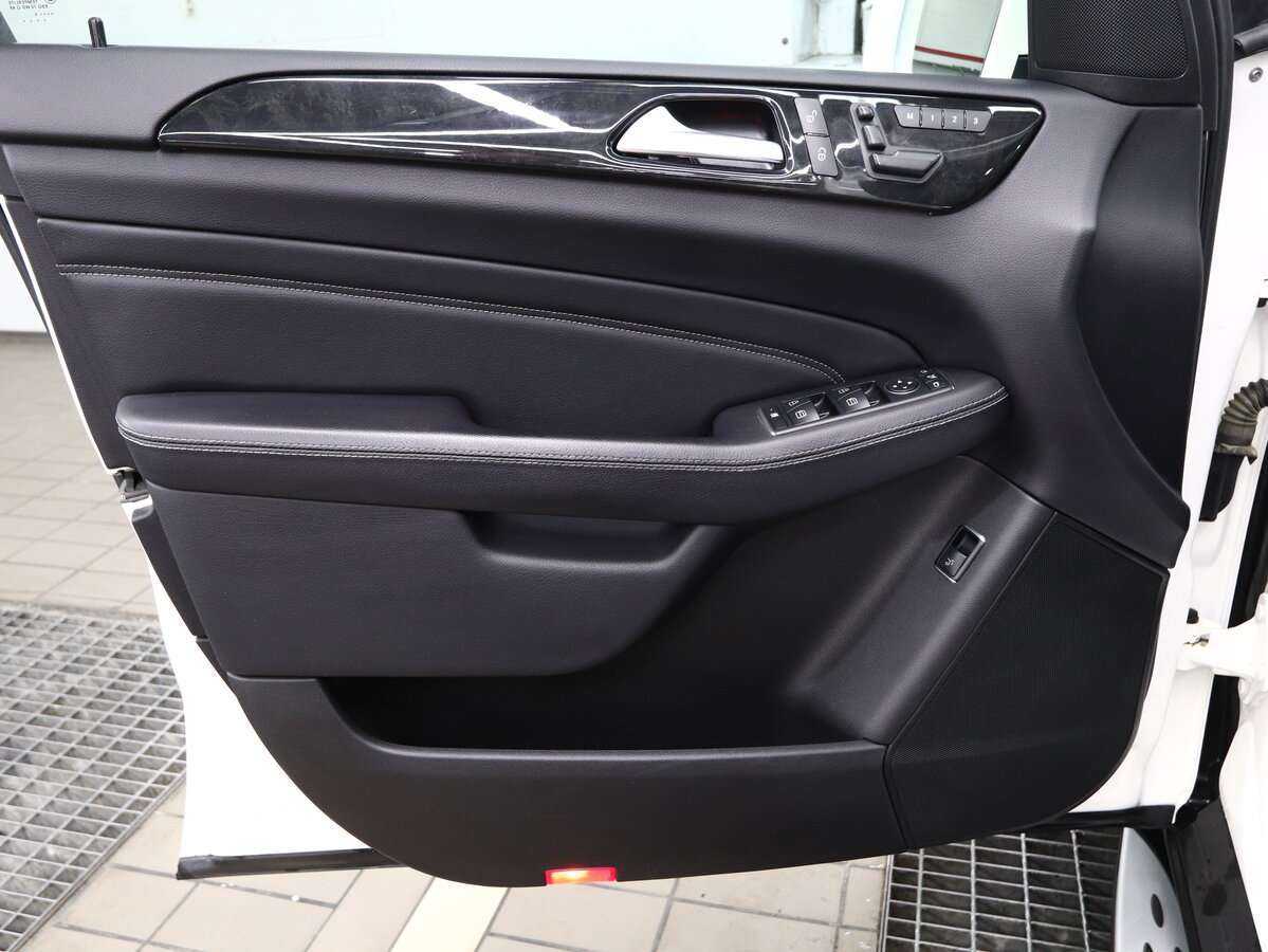 Купить Mercedes-Benz M-Класс с пробегом. Фото: #5