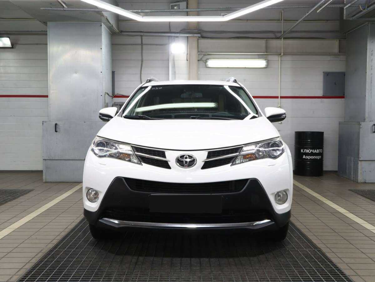 Купить Toyota RAV4 с пробегом. Фото: #1