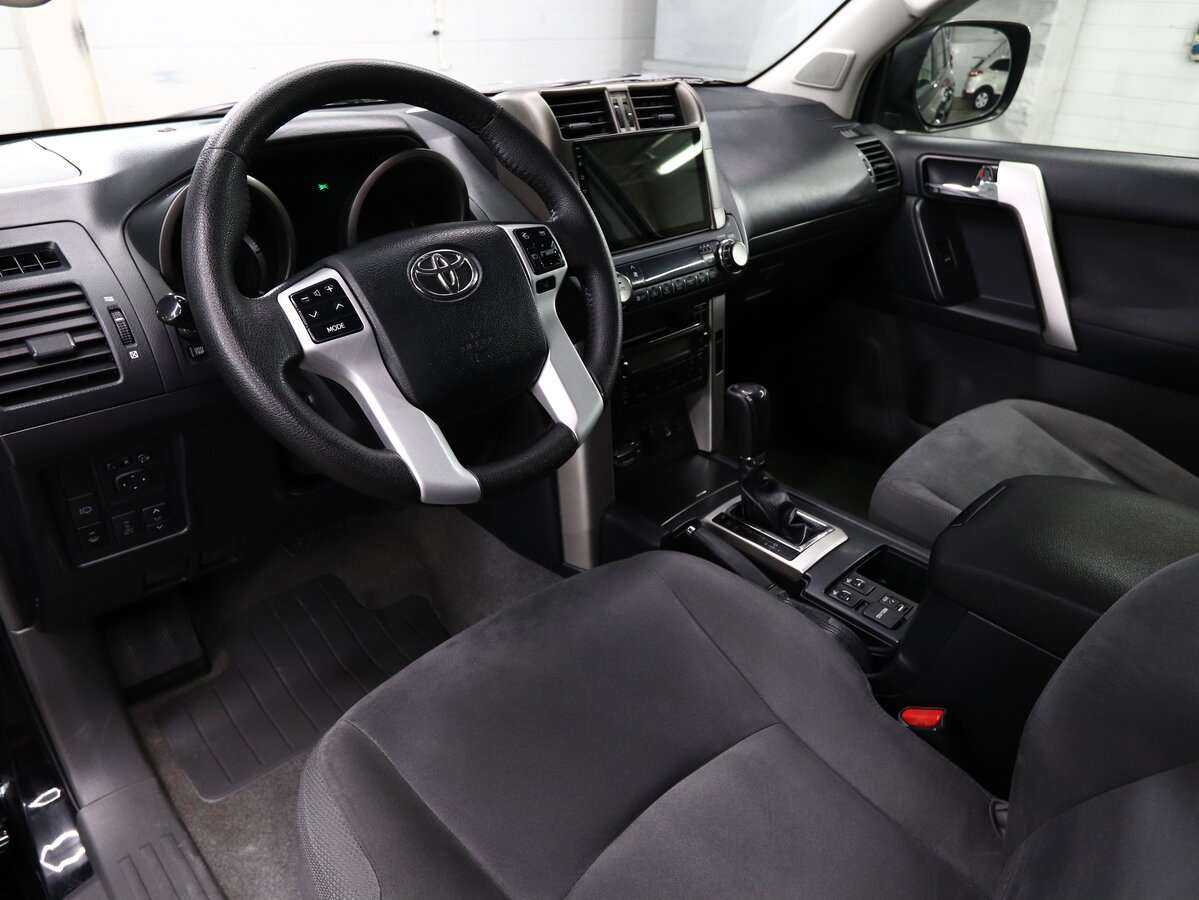 Купить Toyota Land Cruiser Prado с пробегом. Фото: #8