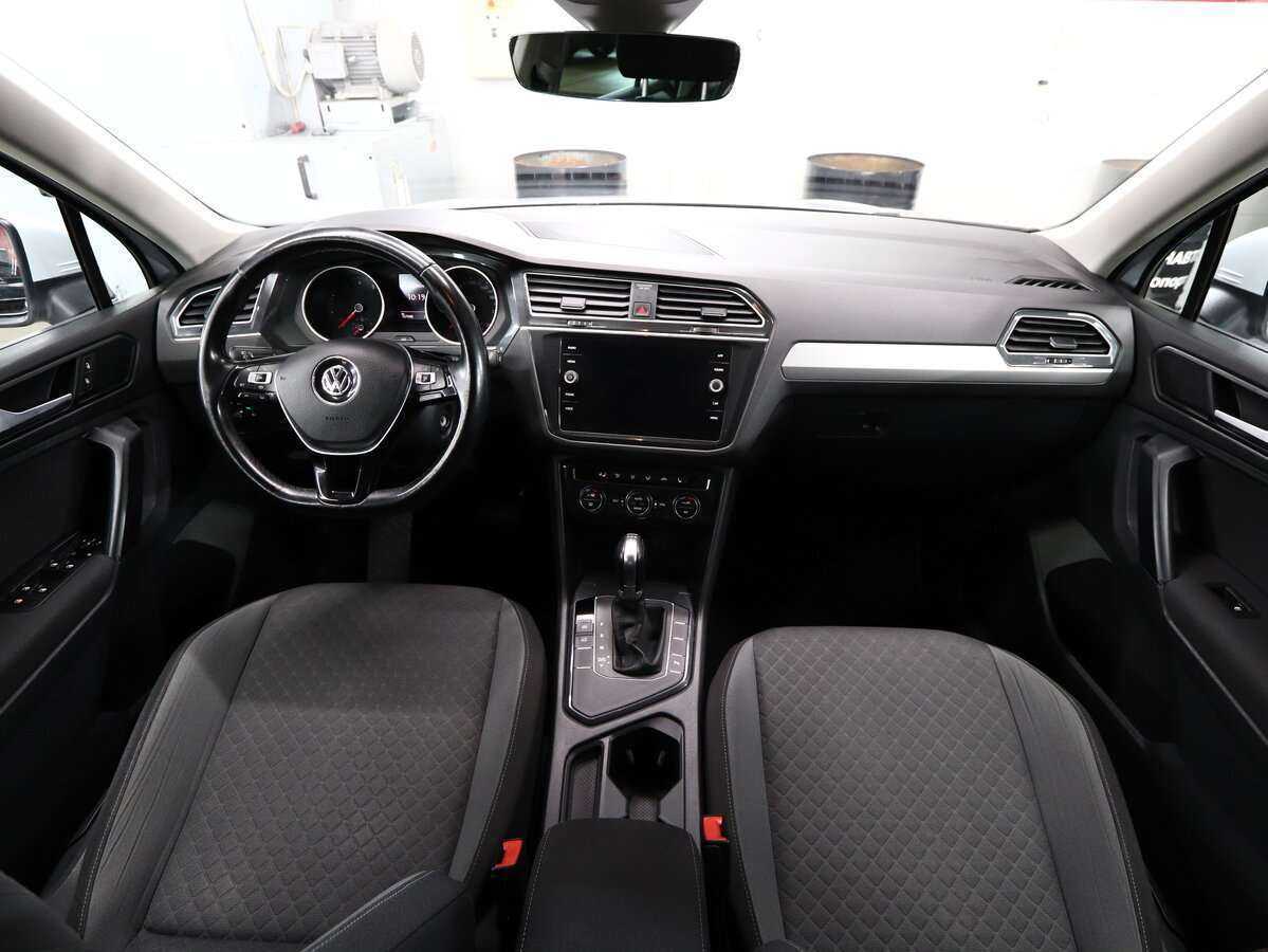 Купить Volkswagen Tiguan с пробегом. Фото: #14
