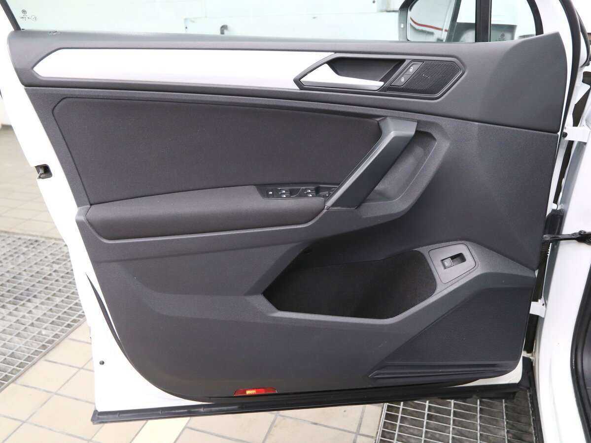 Купить Volkswagen Tiguan с пробегом. Фото: #5
