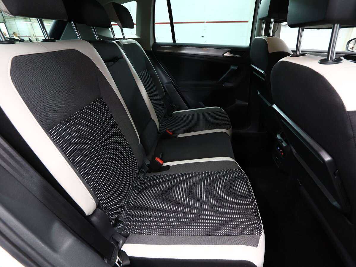 Купить Volkswagen Tiguan с пробегом. Фото: #15