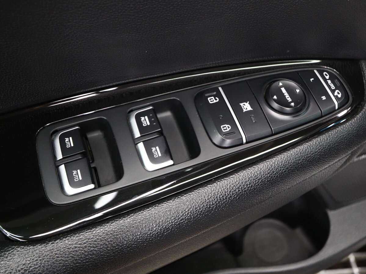 Купить Kia Optima с пробегом. Фото: #18