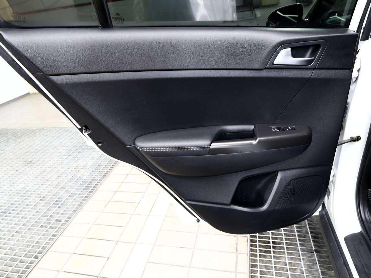 Купить Kia Sportage с пробегом. Фото: #14