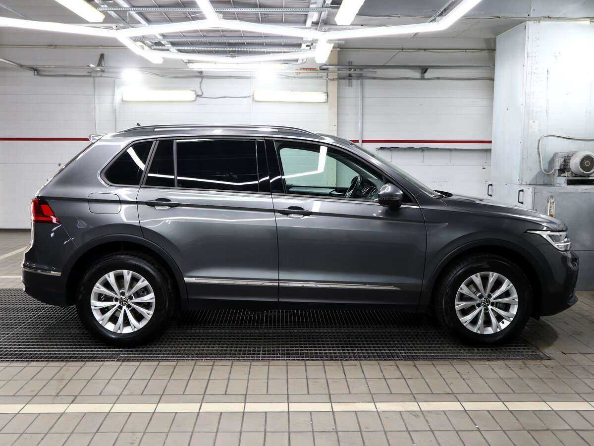 Купить Volkswagen Tiguan с пробегом. Фото: #3