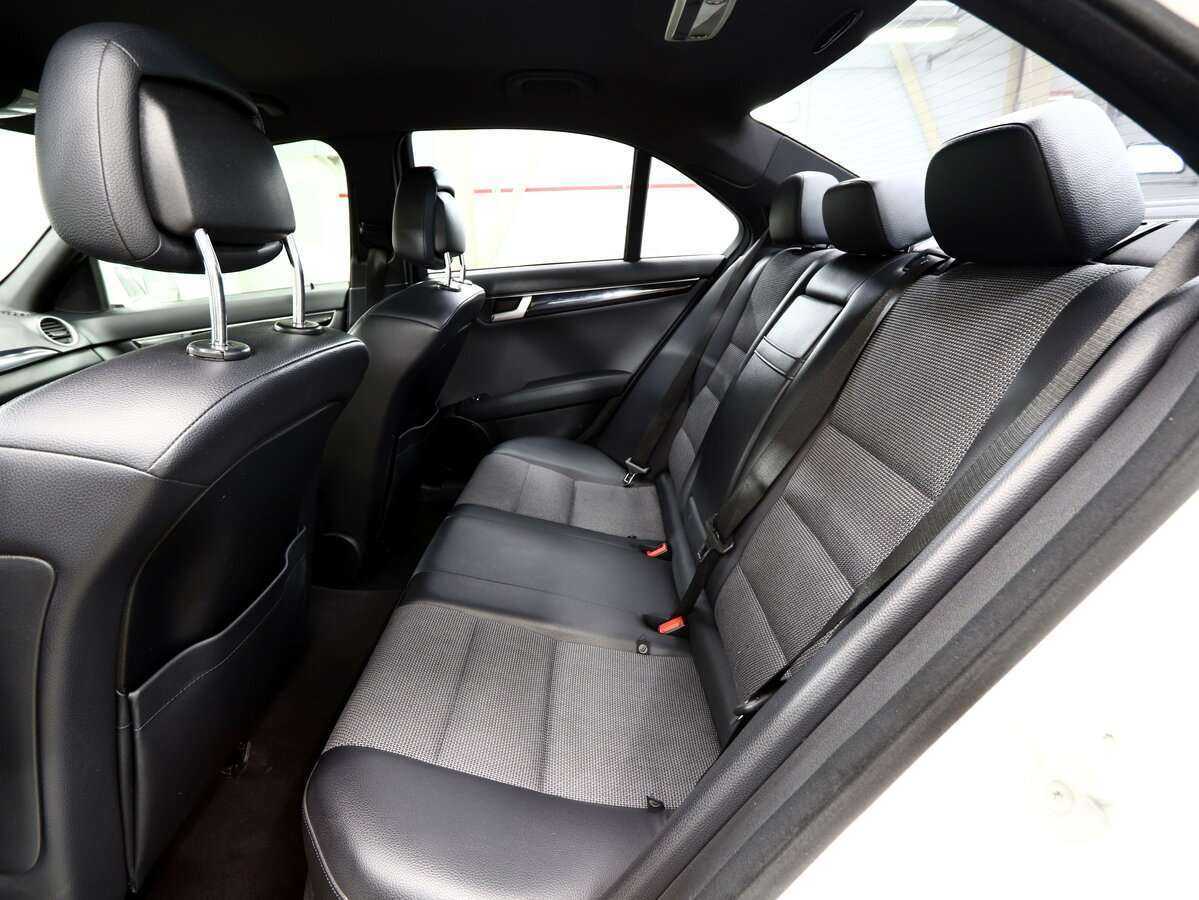 Купить Mercedes-Benz C-Класс с пробегом. Фото: #9