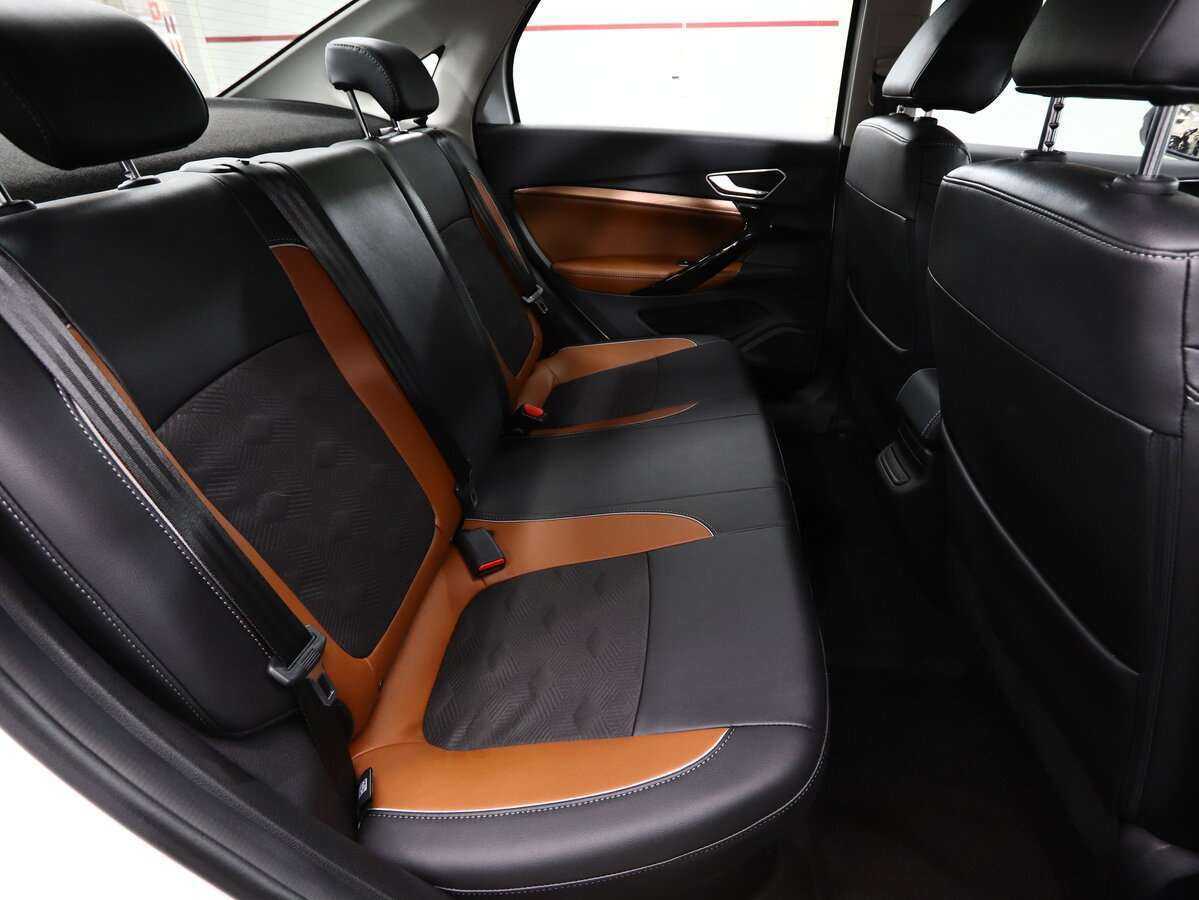 Купить Lada (ВАЗ) Vesta с пробегом. Фото: #13