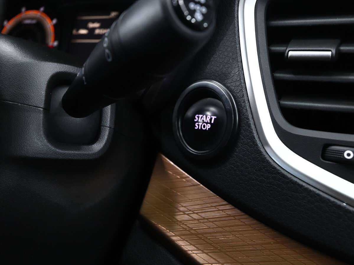 Купить Lada (ВАЗ) Vesta с пробегом. Фото: #17