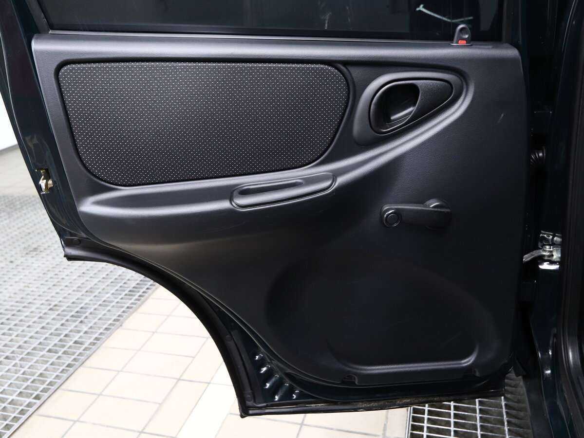 Купить Lada (ВАЗ) Niva с пробегом. Фото: #8