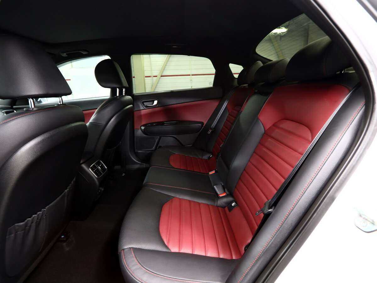 Купить Kia Optima с пробегом. Фото: #20