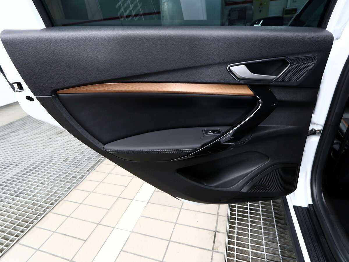 Купить Lada (ВАЗ) Vesta с пробегом. Фото: #14