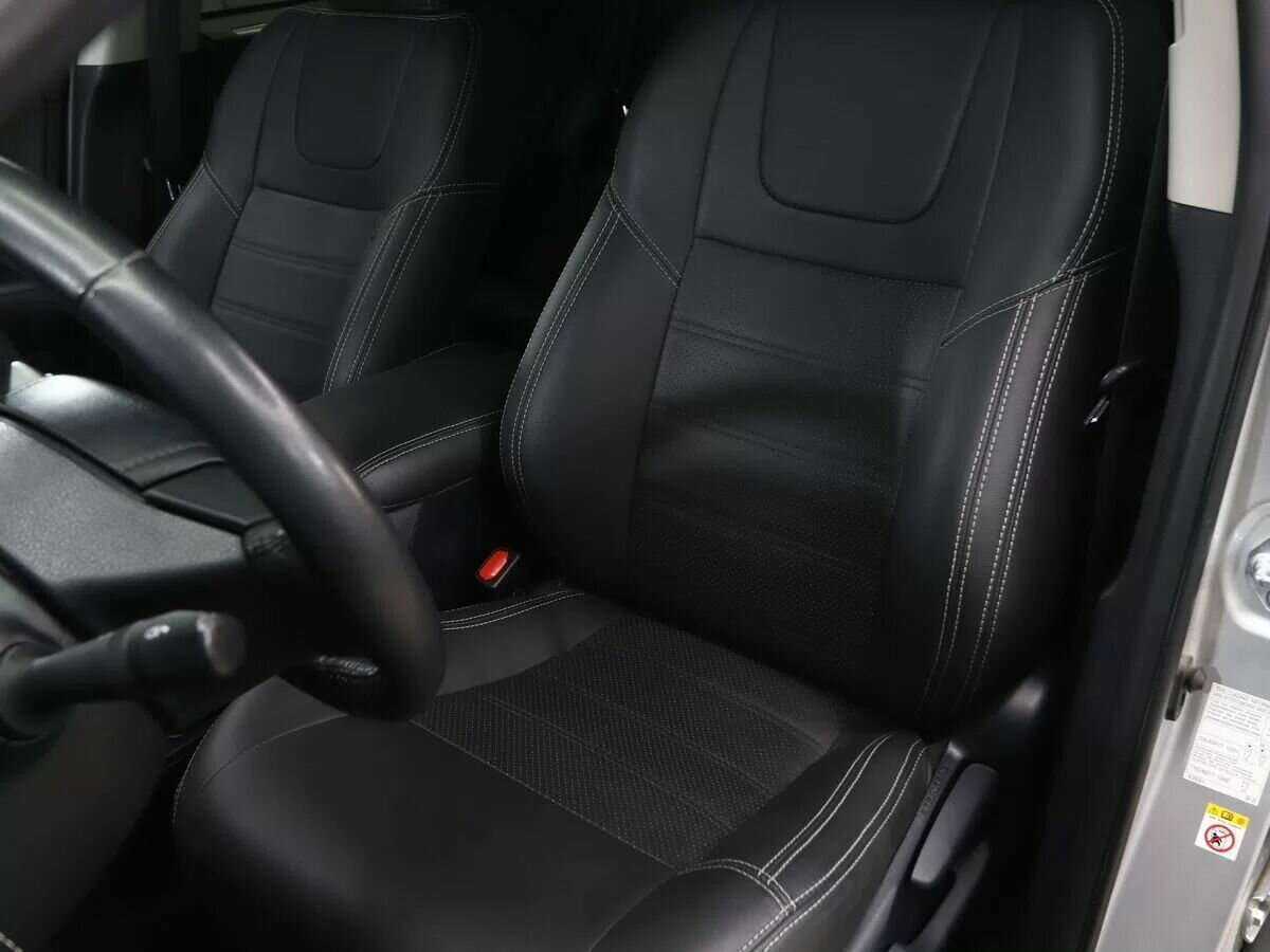 Купить Toyota RAV4 с пробегом. Фото: #11