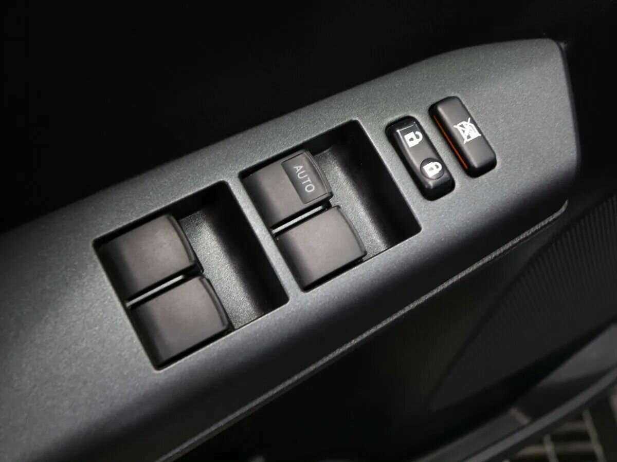 Купить Toyota RAV4 с пробегом. Фото: #12