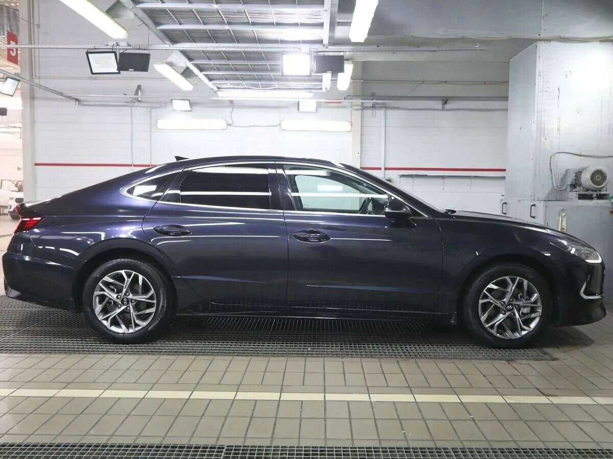 Купить Hyundai Sonata с пробегом. Фото: #2