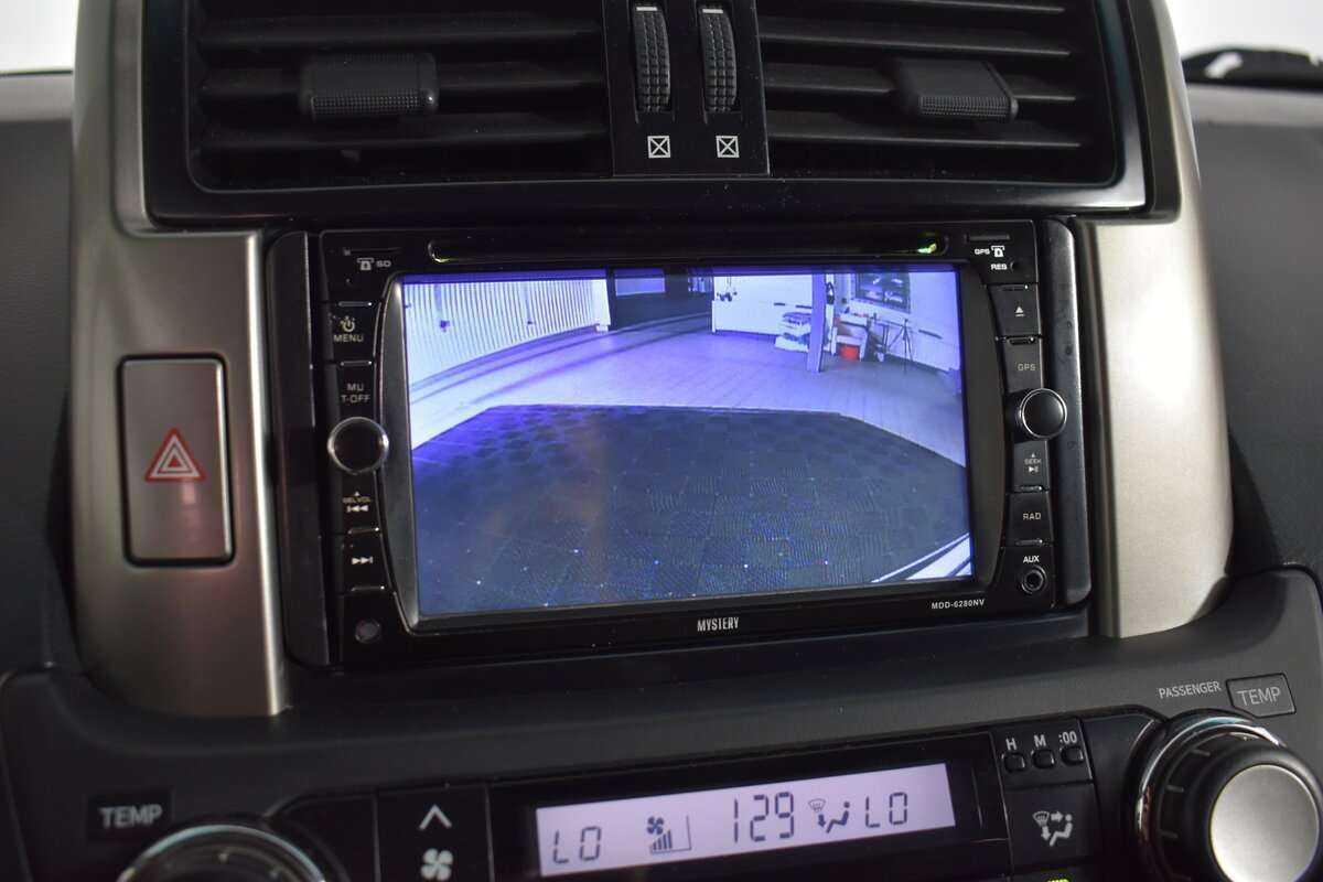 Купить Toyota Land Cruiser Prado с пробегом. Фото: #17