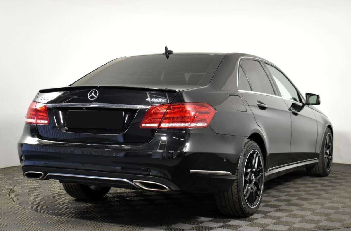 Купить Mercedes-Benz E-Класс с пробегом. Фото: #3