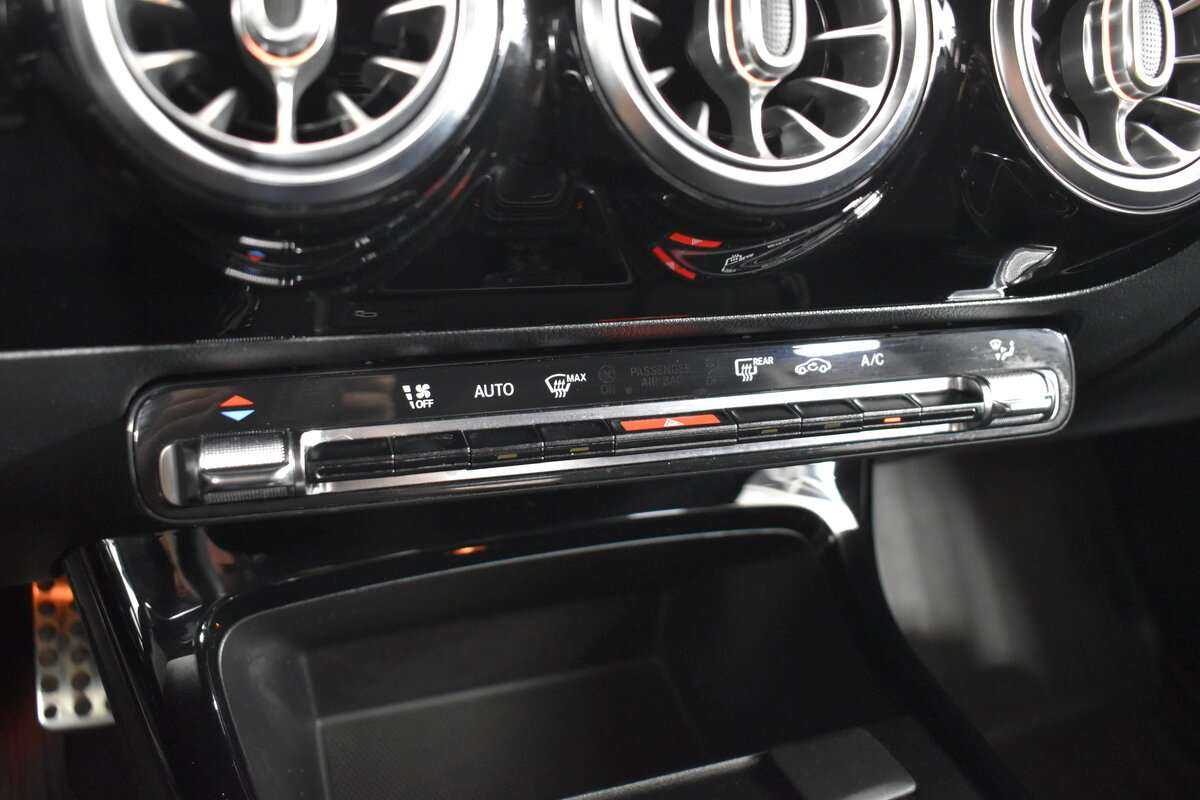 Купить Mercedes-Benz A-Класс с пробегом. Фото: #15