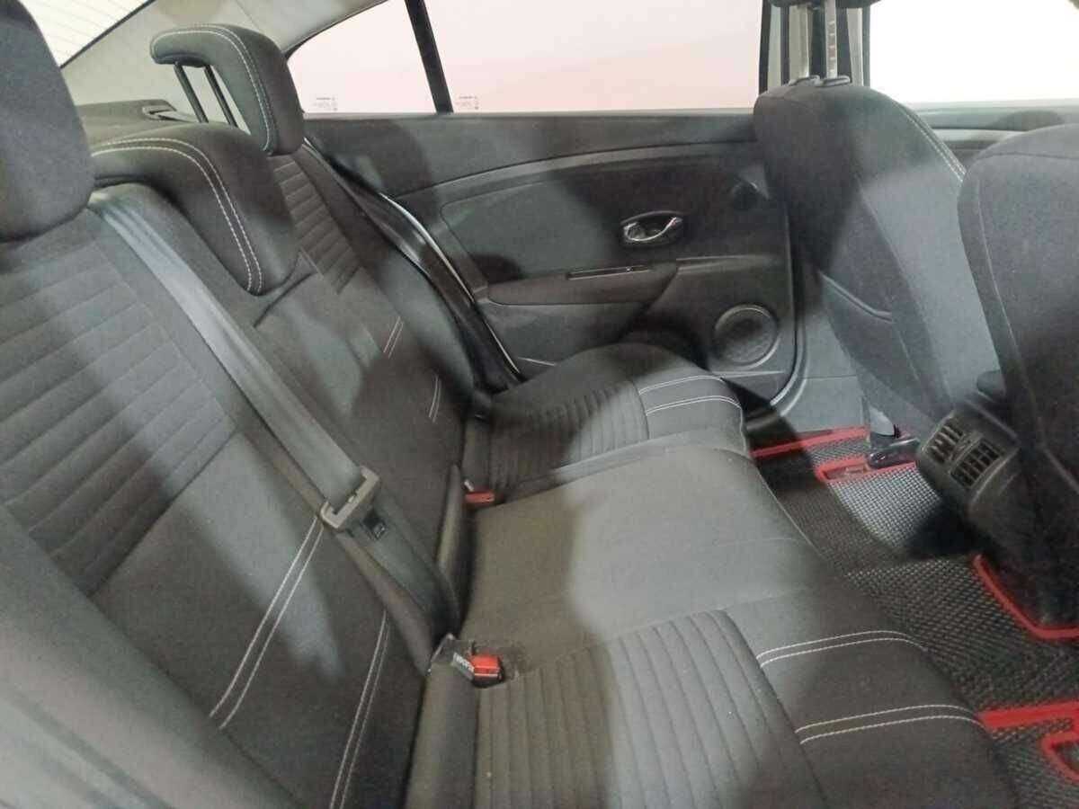 Купить Renault Fluence с пробегом. Фото: #10
