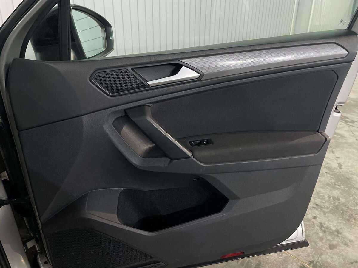 Купить Volkswagen Tiguan с пробегом. Фото: #23