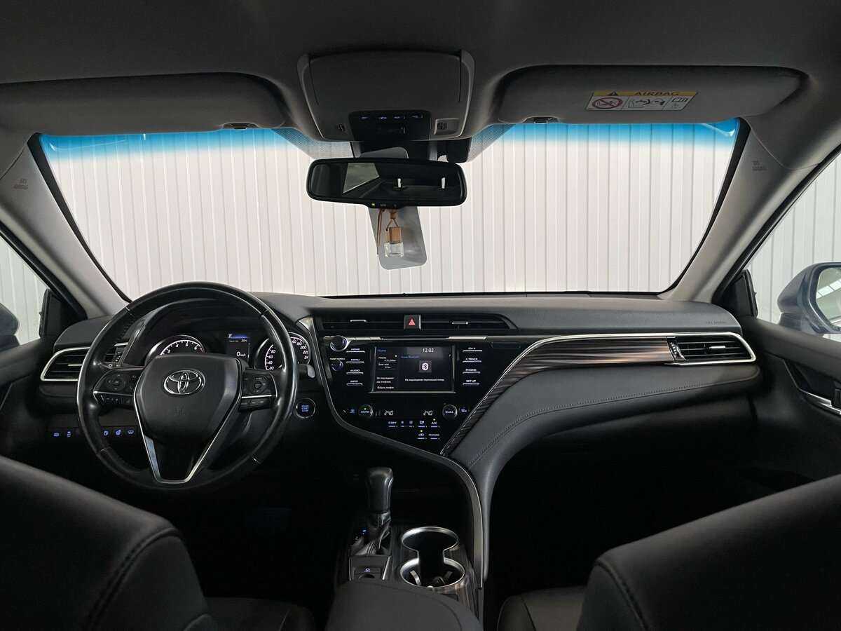 Купить Toyota Camry с пробегом. Фото: #8