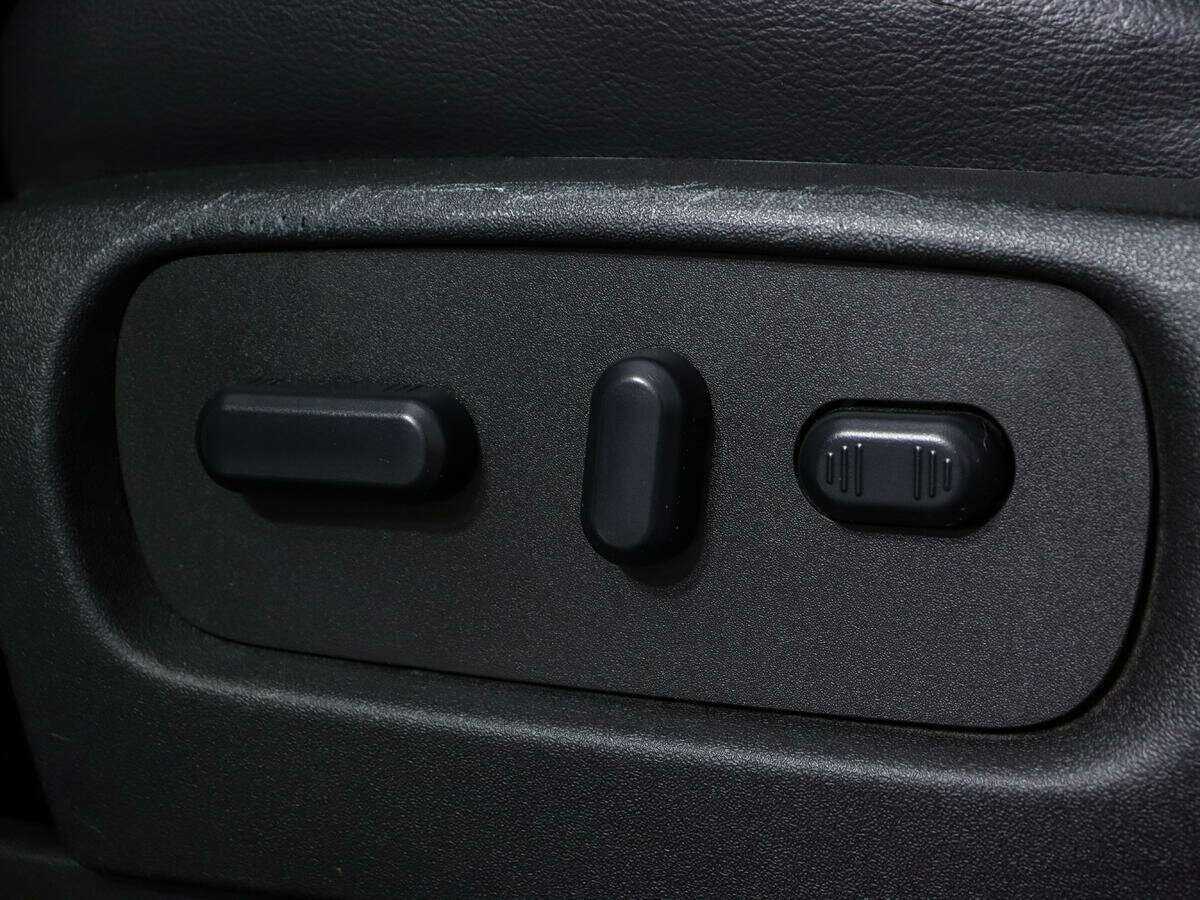 Купить Ford Explorer с пробегом. Фото: #23