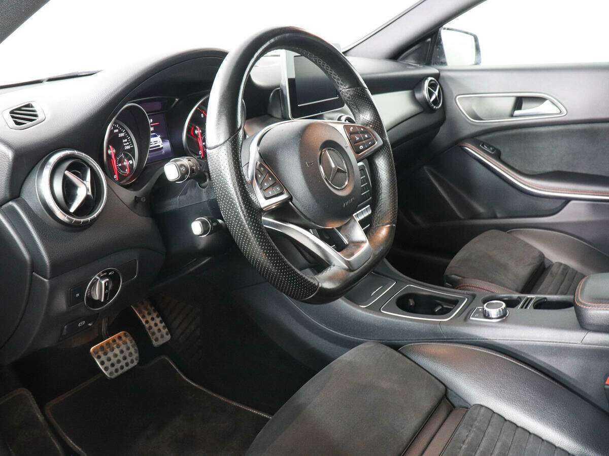 Купить Mercedes-Benz CLA с пробегом. Фото: #8