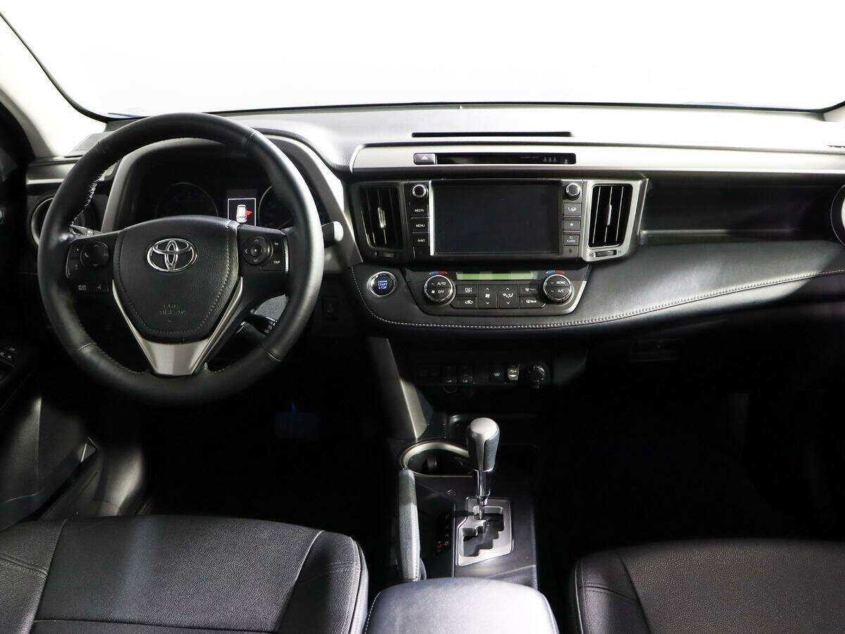 Купить Toyota RAV4 с пробегом. Фото: #9