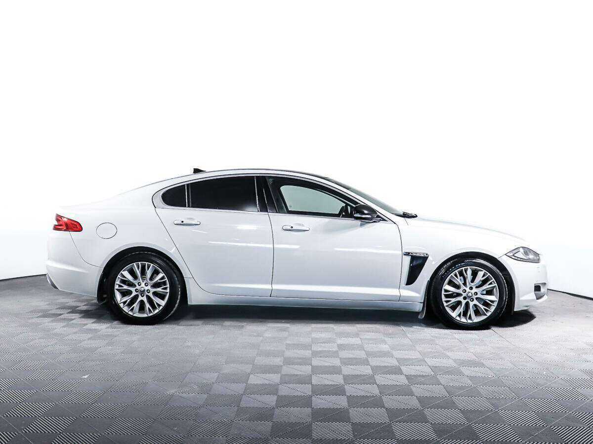 Купить Jaguar XF с пробегом. Фото: #3