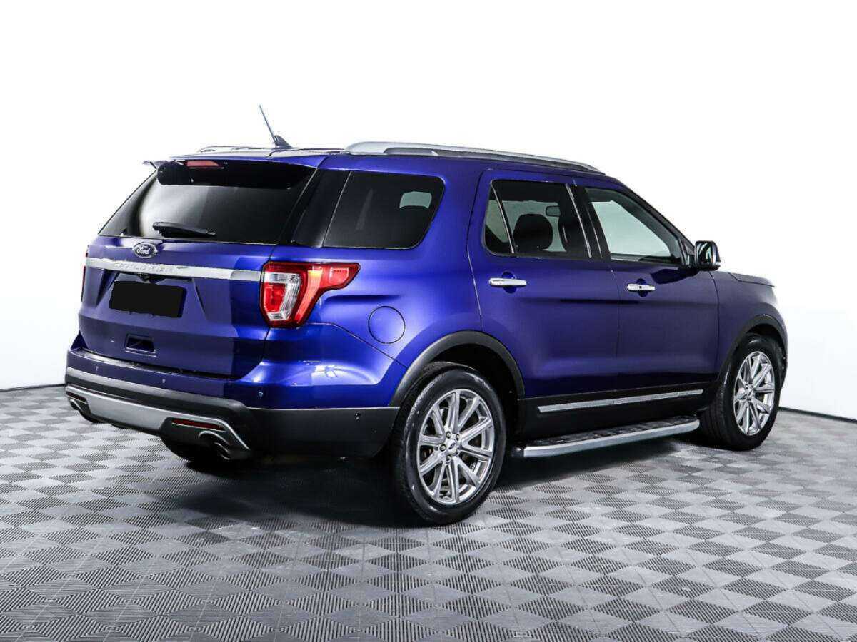 Купить Ford Explorer с пробегом. Фото: #3