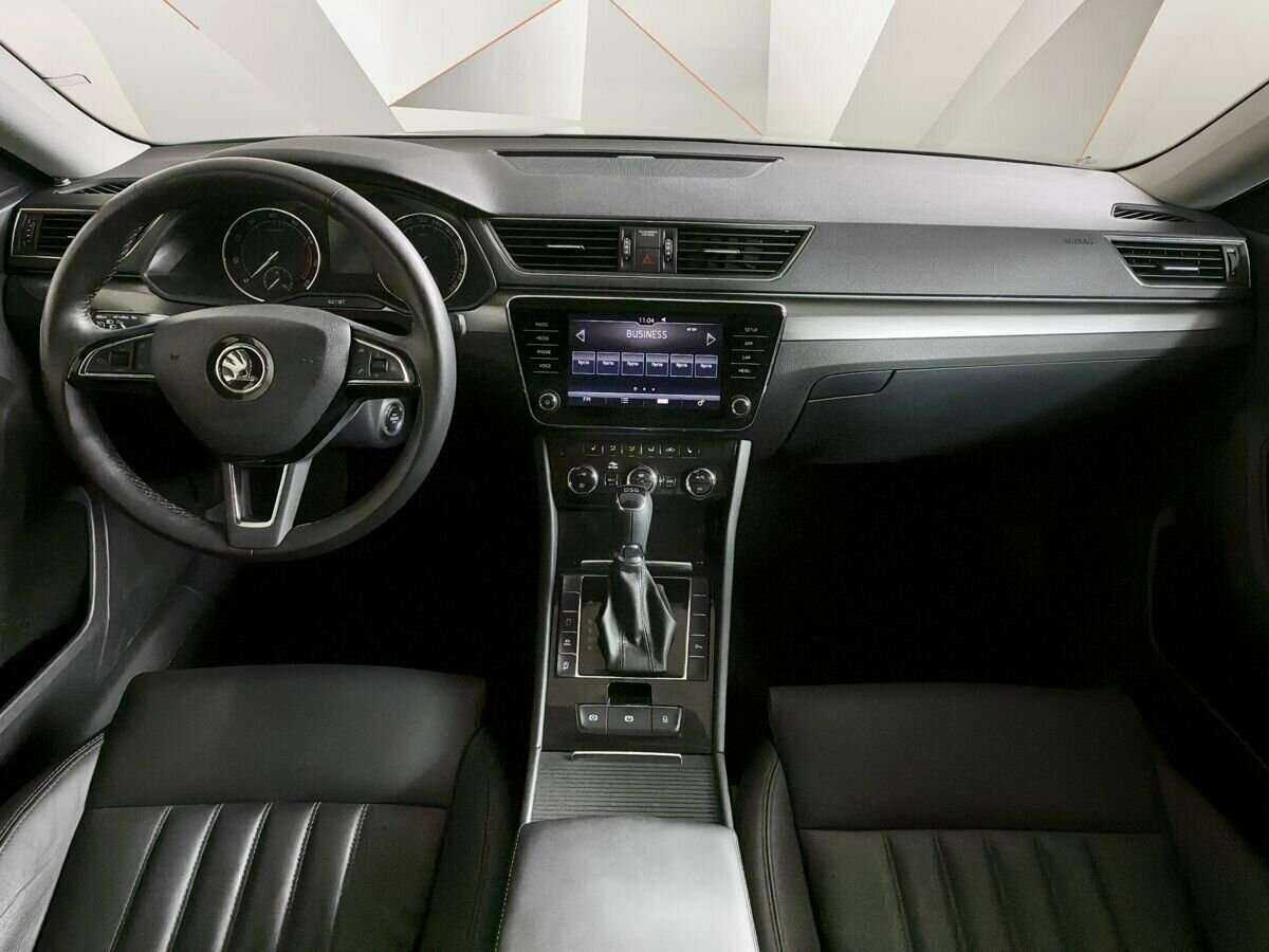 Купить Skoda Superb с пробегом. Фото: #9