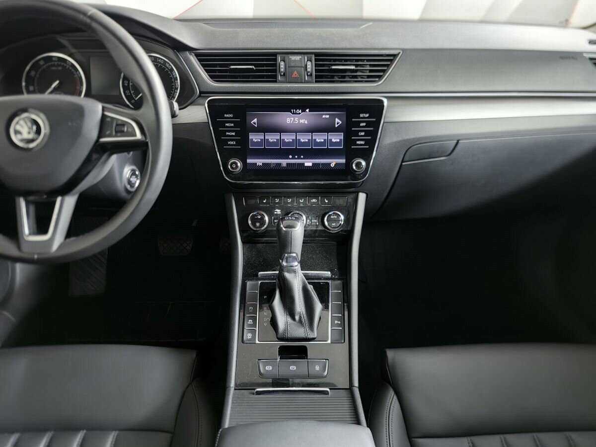 Купить Skoda Superb с пробегом. Фото: #10